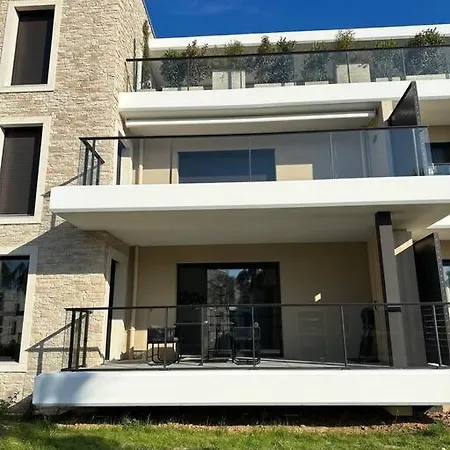 Superbe Neuf Aucalme 公寓 *