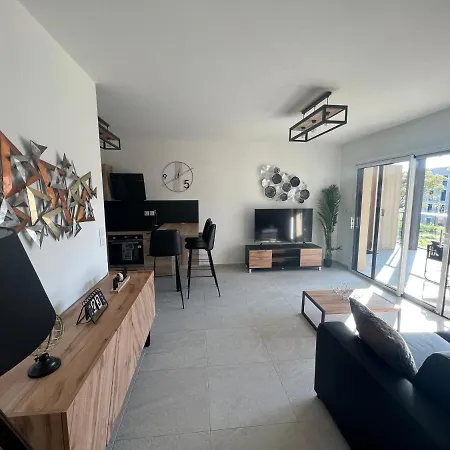 Superbe Neuf Aucalme 公寓